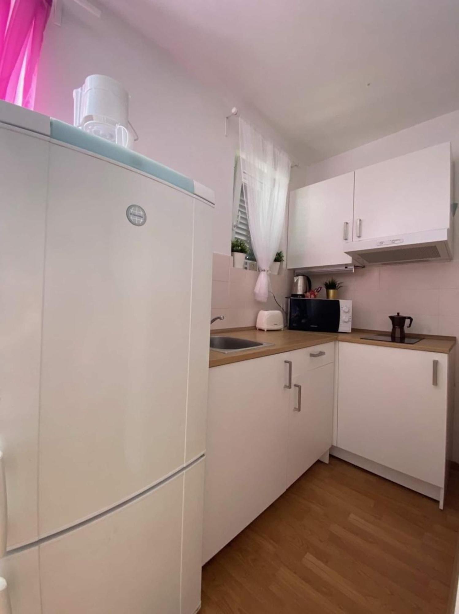 Apartments Xenia Krk كرك المظهر الخارجي الصورة