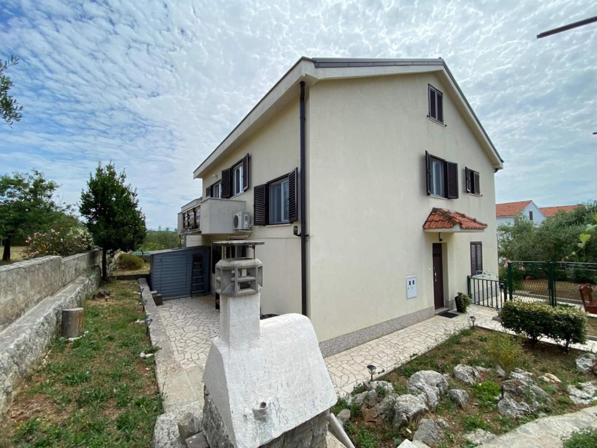 Apartments Xenia Krk كرك المظهر الخارجي الصورة